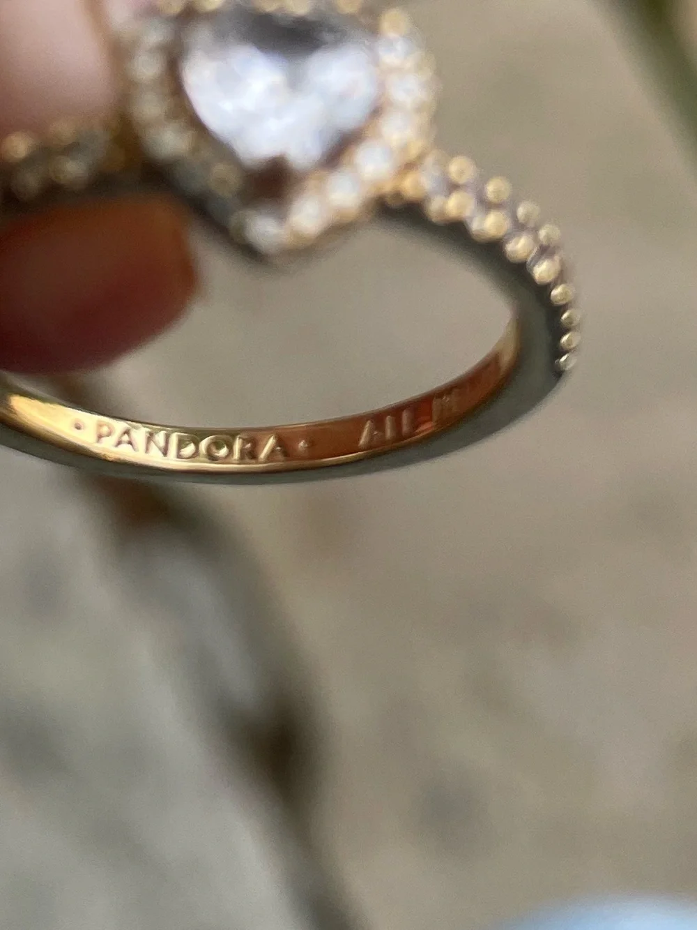 Pandora Sparkling Elevated Heart Ring